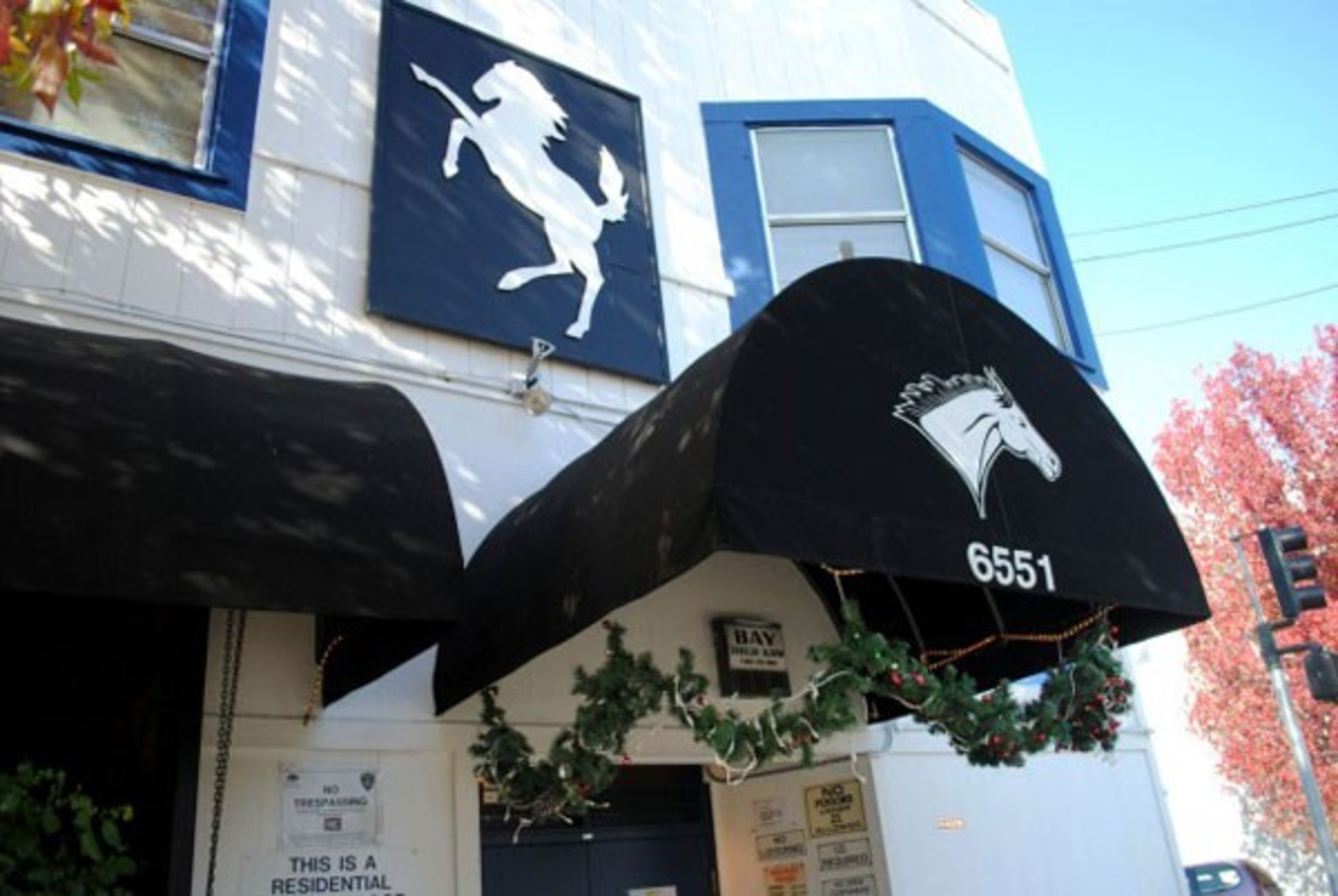 The White Horse Bar Oakland LGBTQ Bars Queer in Oakland Queer in Oakland